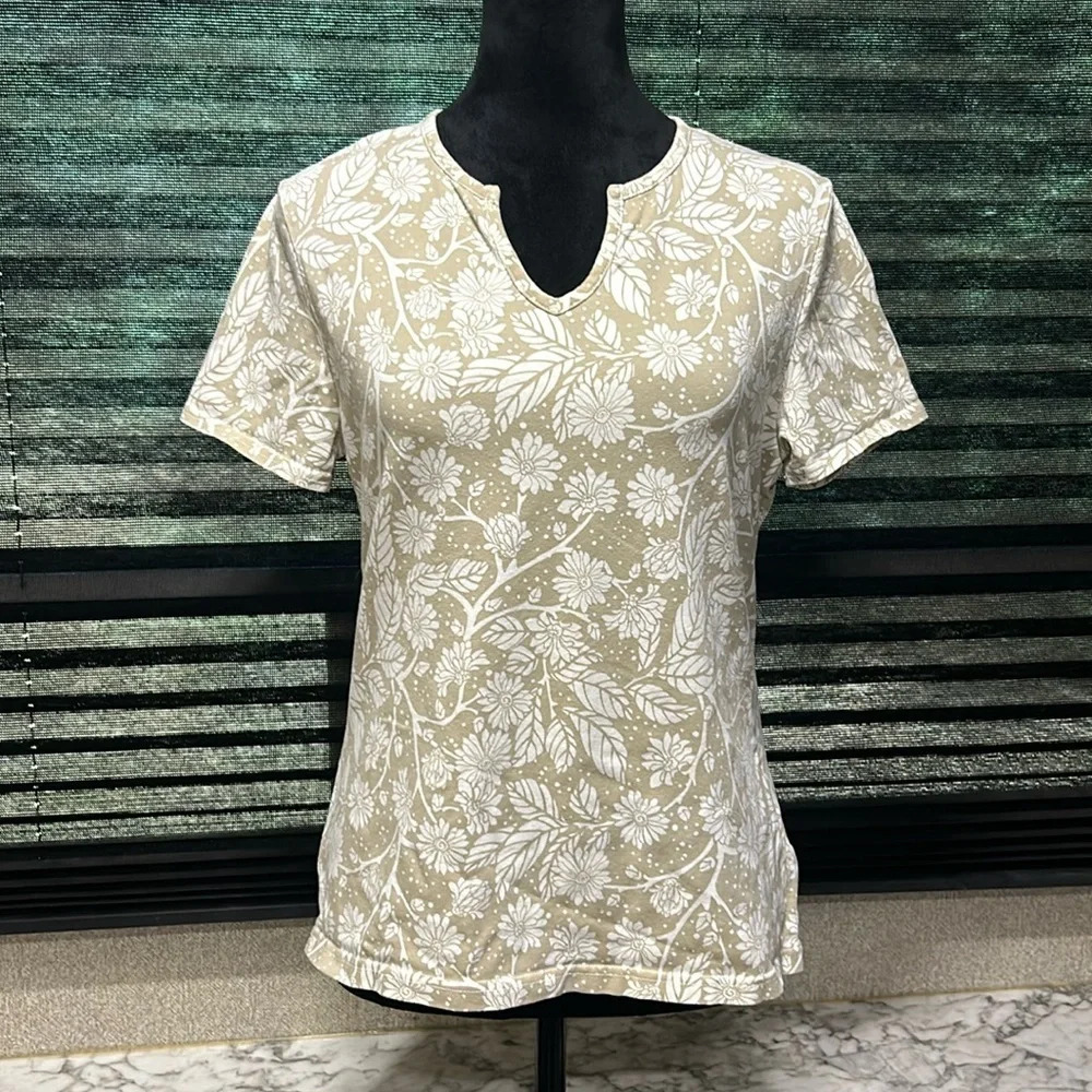 Croft & Barrow Women Tan & White Floral Print Short Sleeve V-Neck Tee Petite MED